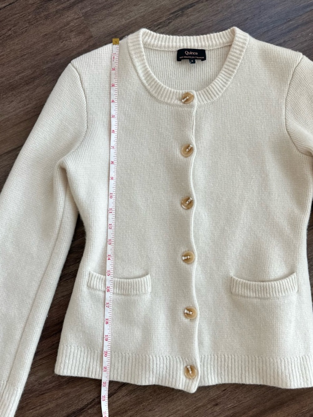 Quince Mongolian Cashmere Structured Cardigan in Ivory. Size S - Picture 16 of 16